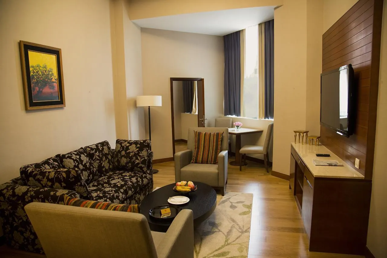 Hotel Summit Parkview Rangun